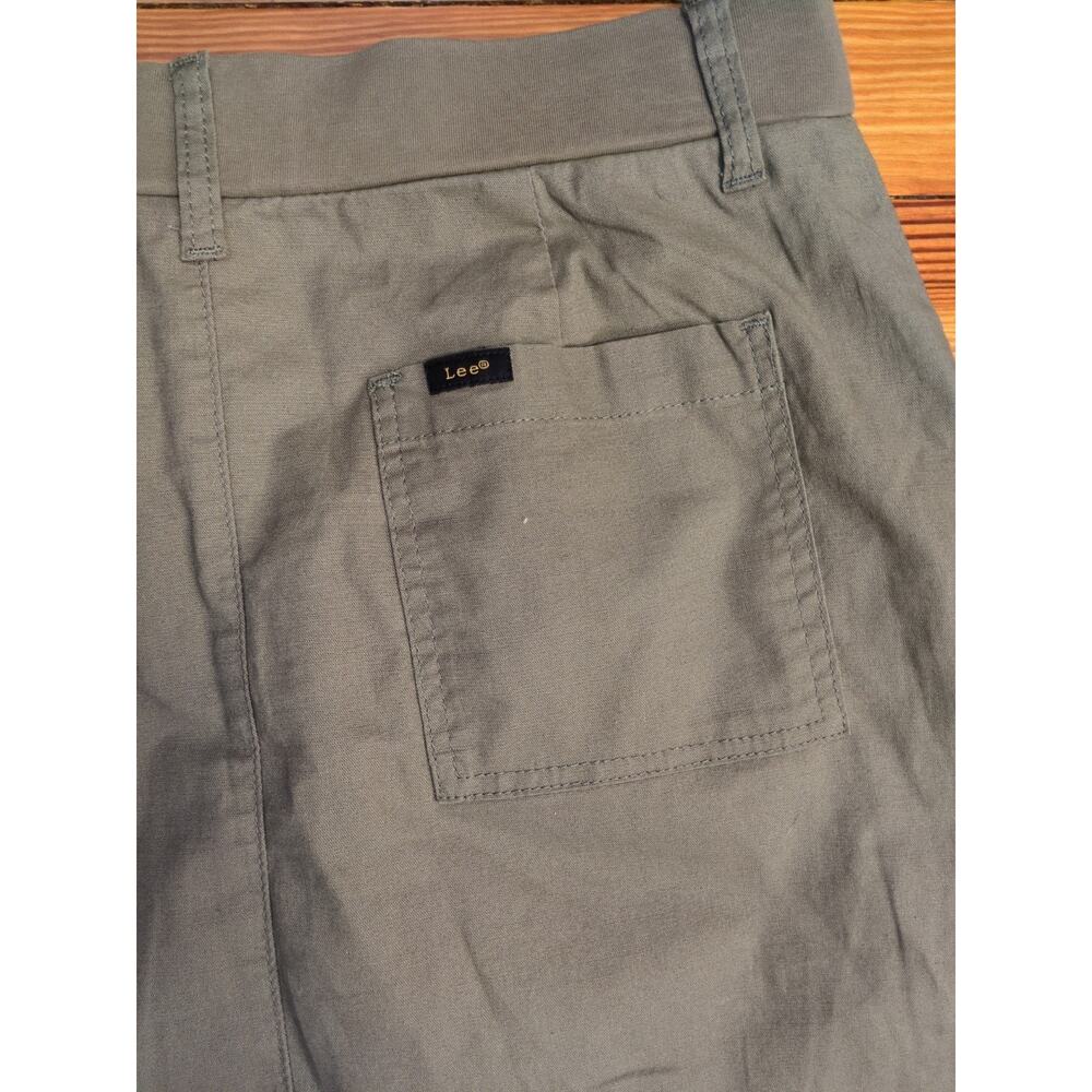 Lee Women’s Skort Size 8 Army Green Cotton Stretch Pockets Mesh Shorts Casual - Picture 8 of 10